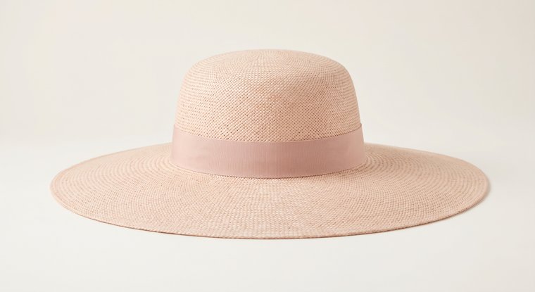 Hoeden fotograferen — voorbeeld 1, gemaakt met FashionPix