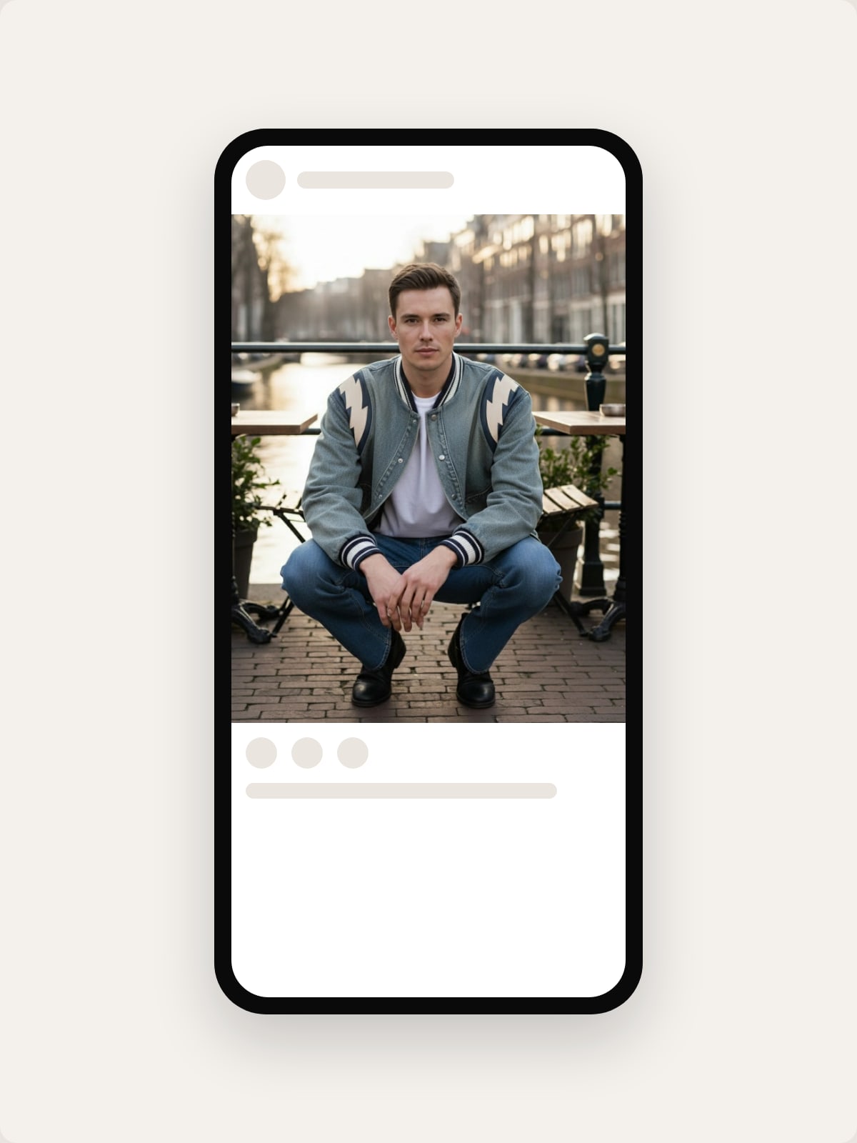 Het campagnebeeld als post in een telefoonkader